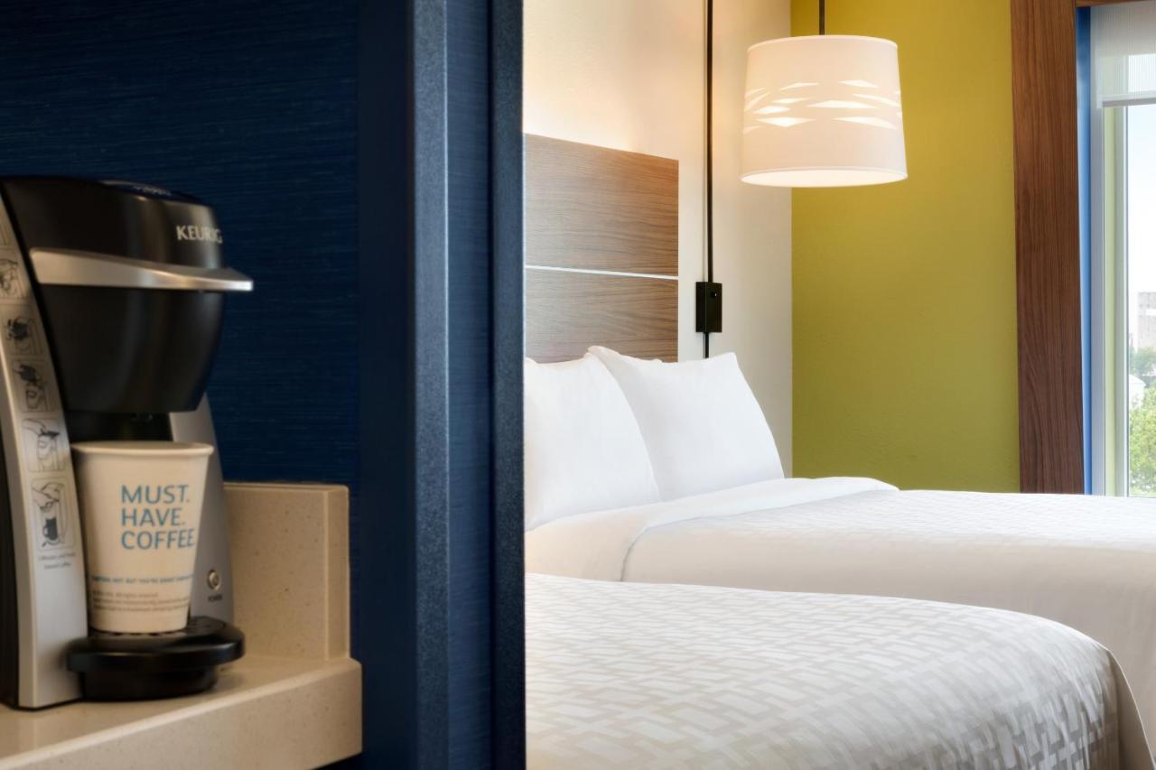 Holiday Inn Express Brooklyn - Kings Hwy, An Ihg Hotel New York Eksteriør billede